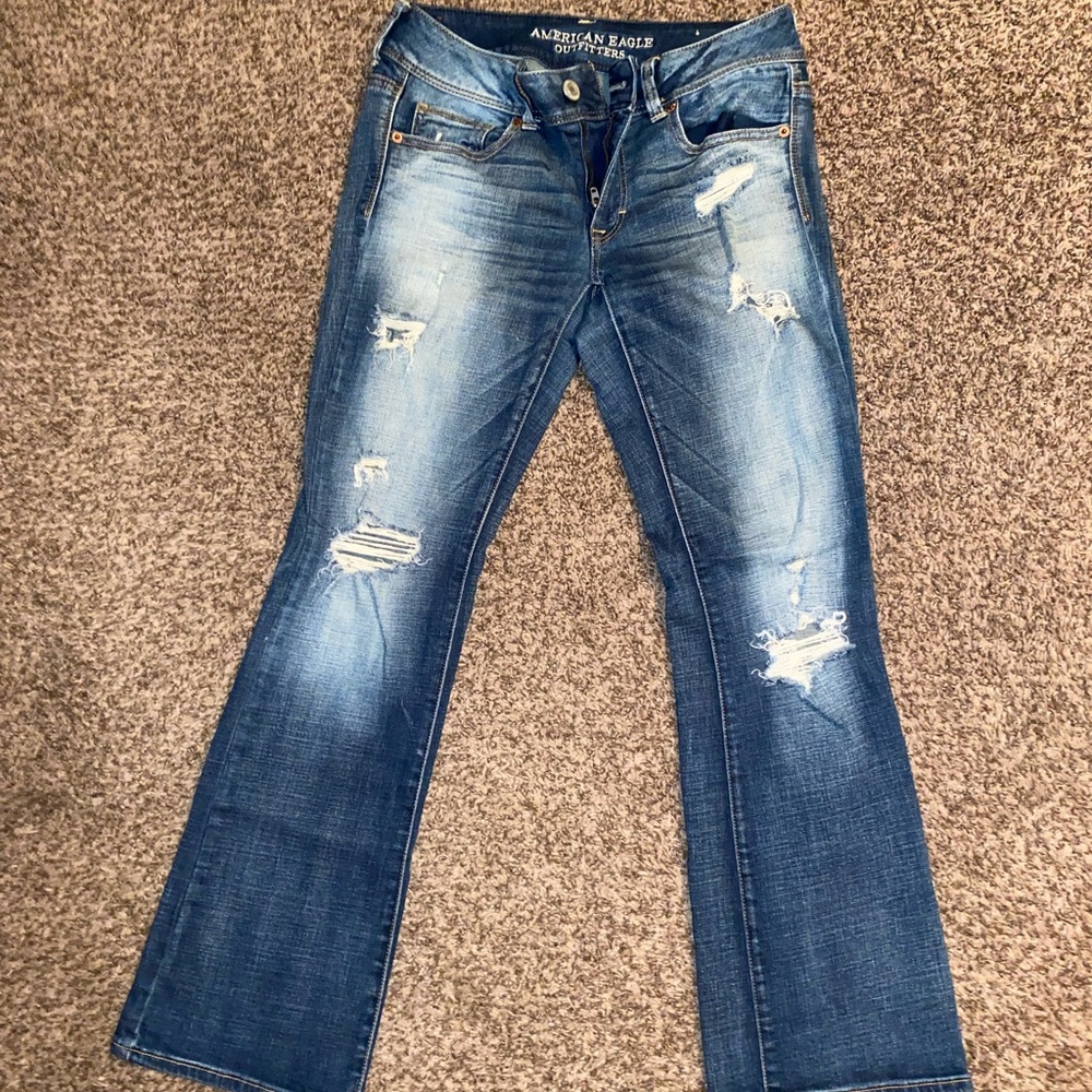 American Eagle Ripped Jeans - Picture 4 of 4